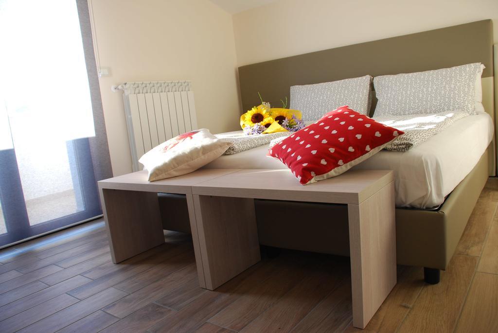 B&B Raffaello A Mare Montesilvano Marina Rom bilde