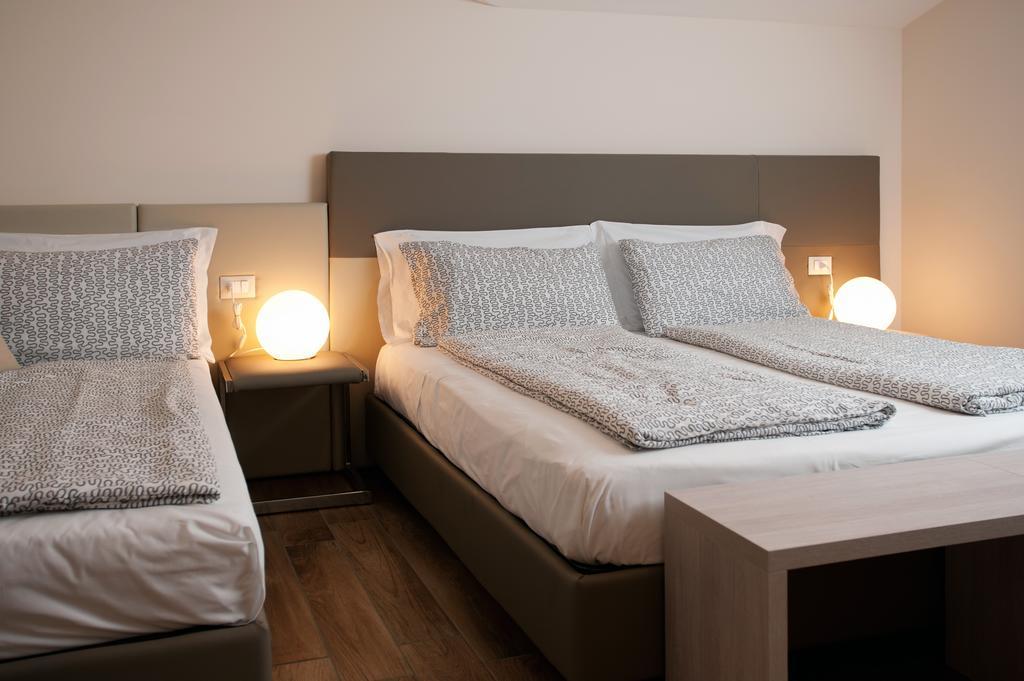 B&B Raffaello A Mare Montesilvano Marina Rom bilde