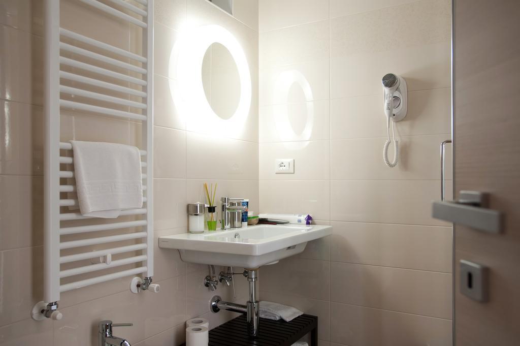 B&B Raffaello A Mare Montesilvano Marina Rom bilde